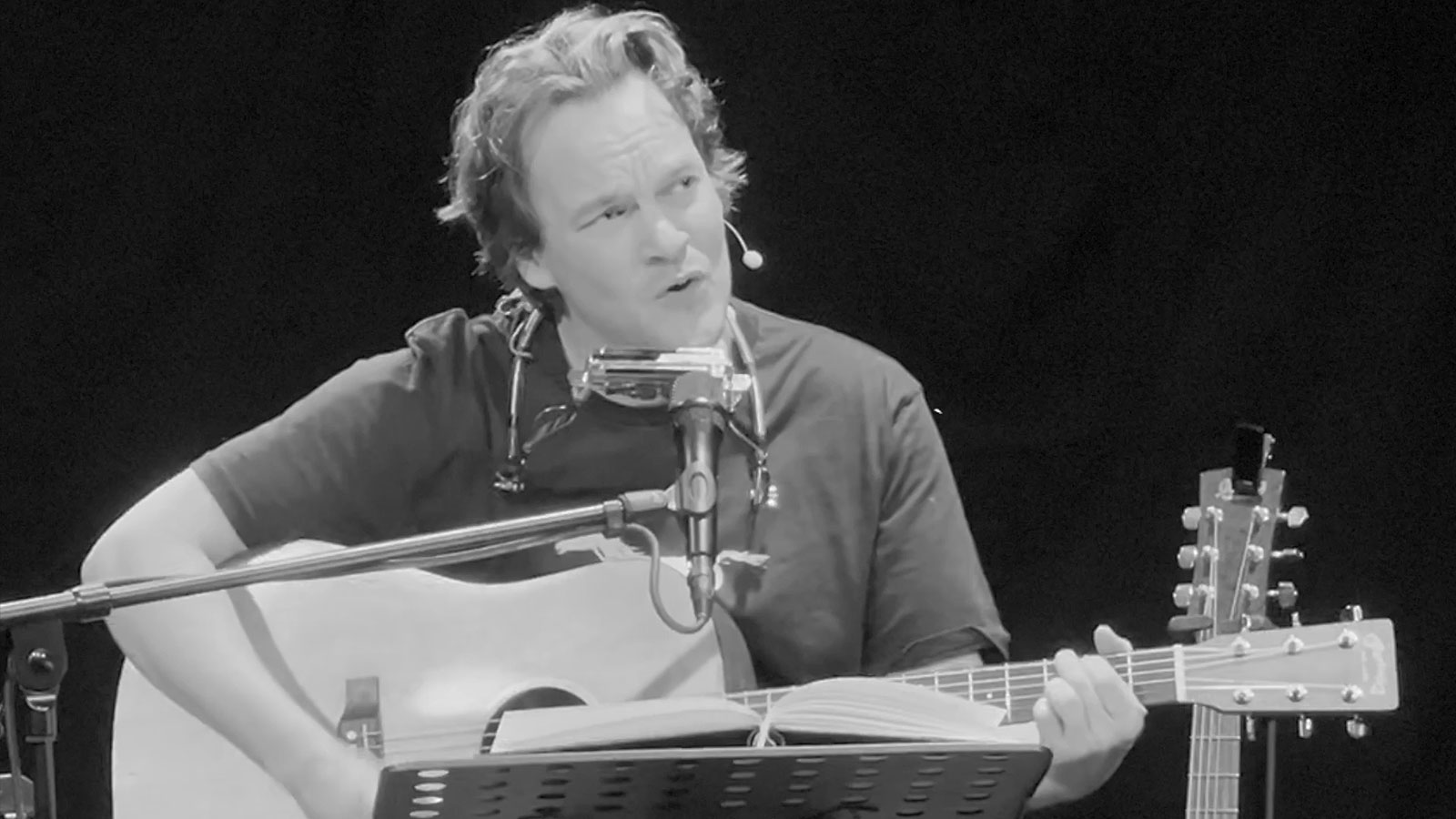 Trailer zu NEIL YOUNG – COMES A SONG